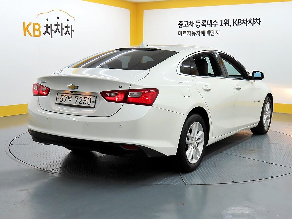 Chevrolet Malibu - Vista 4