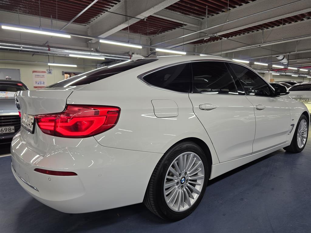 BMW Gran Turismo - Vista 4