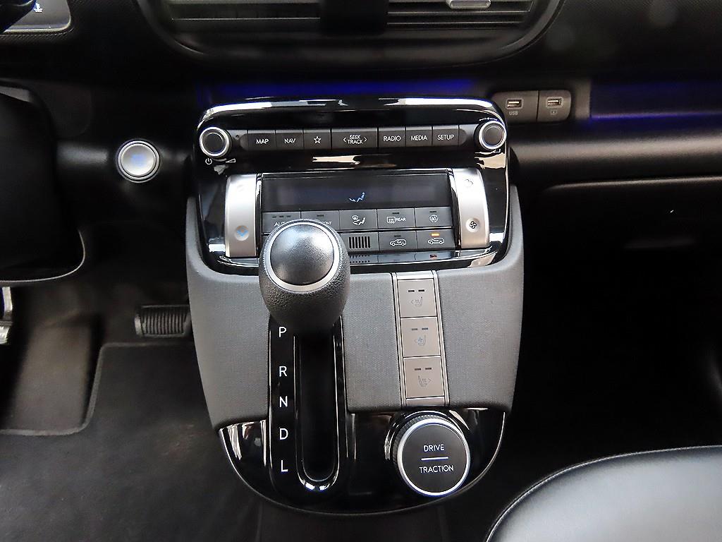 HYUNDAI Casper - Vista 10