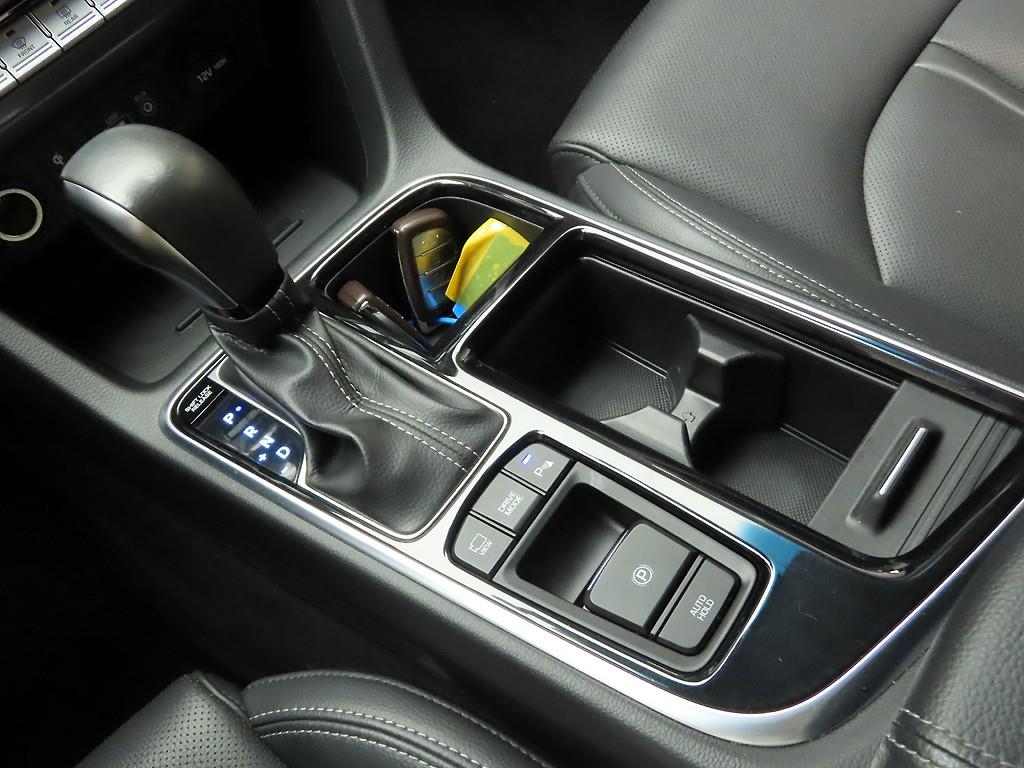 HYUNDAI Sonata - Vista 11