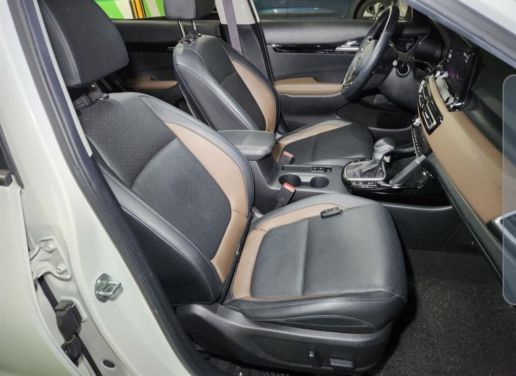 KIA Seltos - Vista 9