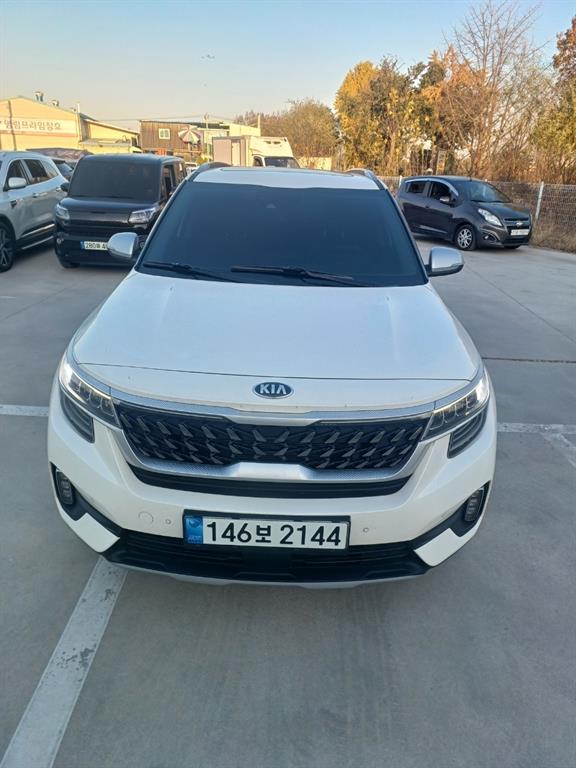 KIA Seltos 2021 Blanco - Importación desde Corea - HF Imports Iquique - Foto 1