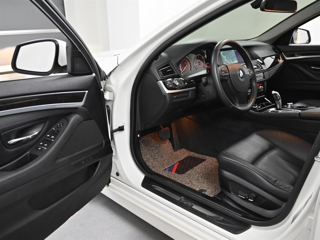BMW 5 Series - Vista 11