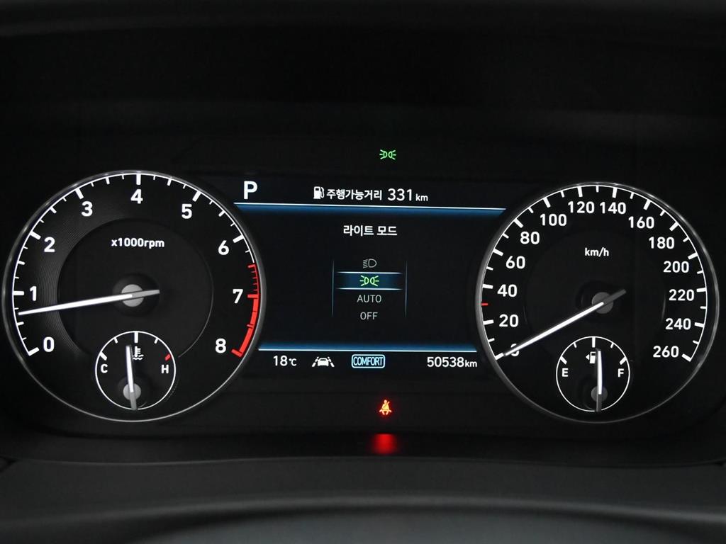 Genesis G90 - Vista 11