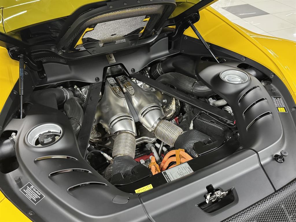 Ferrari 296 2022 Amarillo - Importación desde Corea - HF Imports Iquique - Foto 15