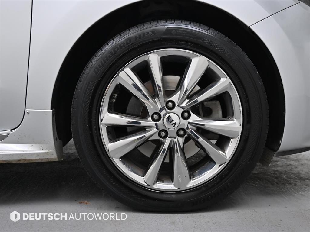 KIA Carnival - Vista 5