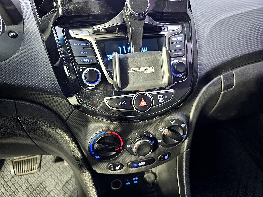 HYUNDAI Accent 2017 Blanco - Importación desde Corea - HF Imports Iquique - Foto 15