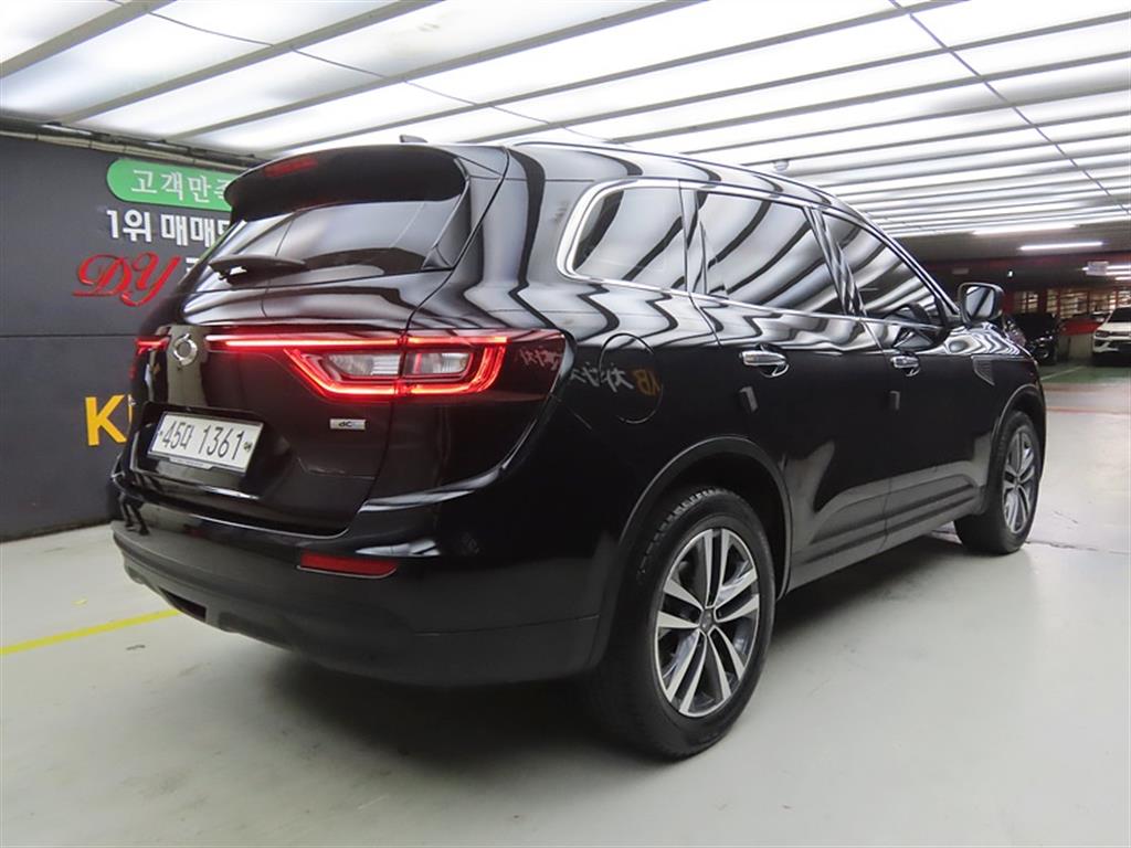 SAMSUNG QM6 - Vista 4