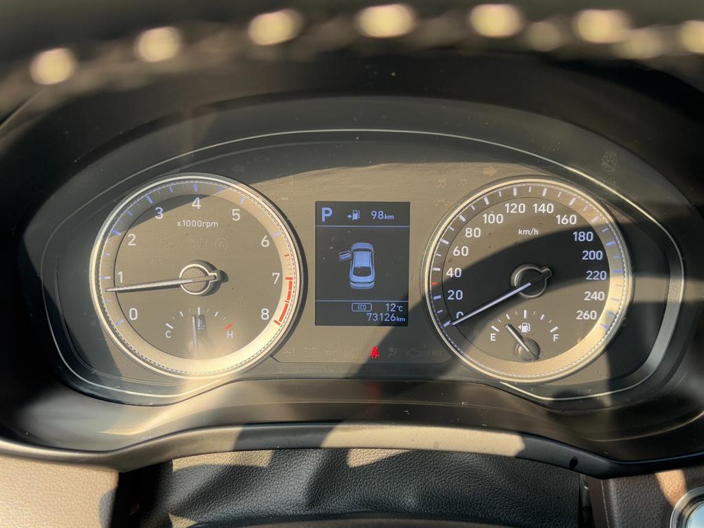 HYUNDAI Grandeur - Vista 6