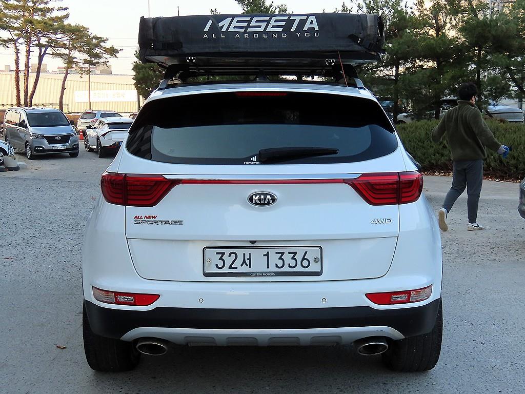 KIA Sportage - Vista 4