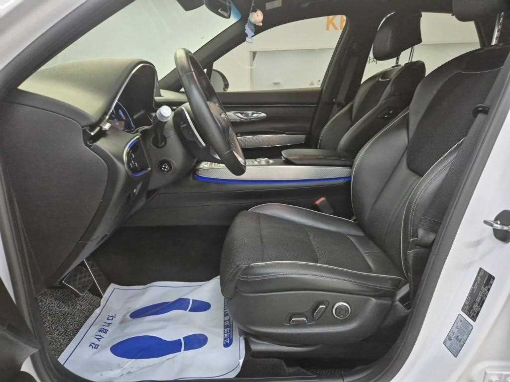 Genesis GV70 - Vista 11