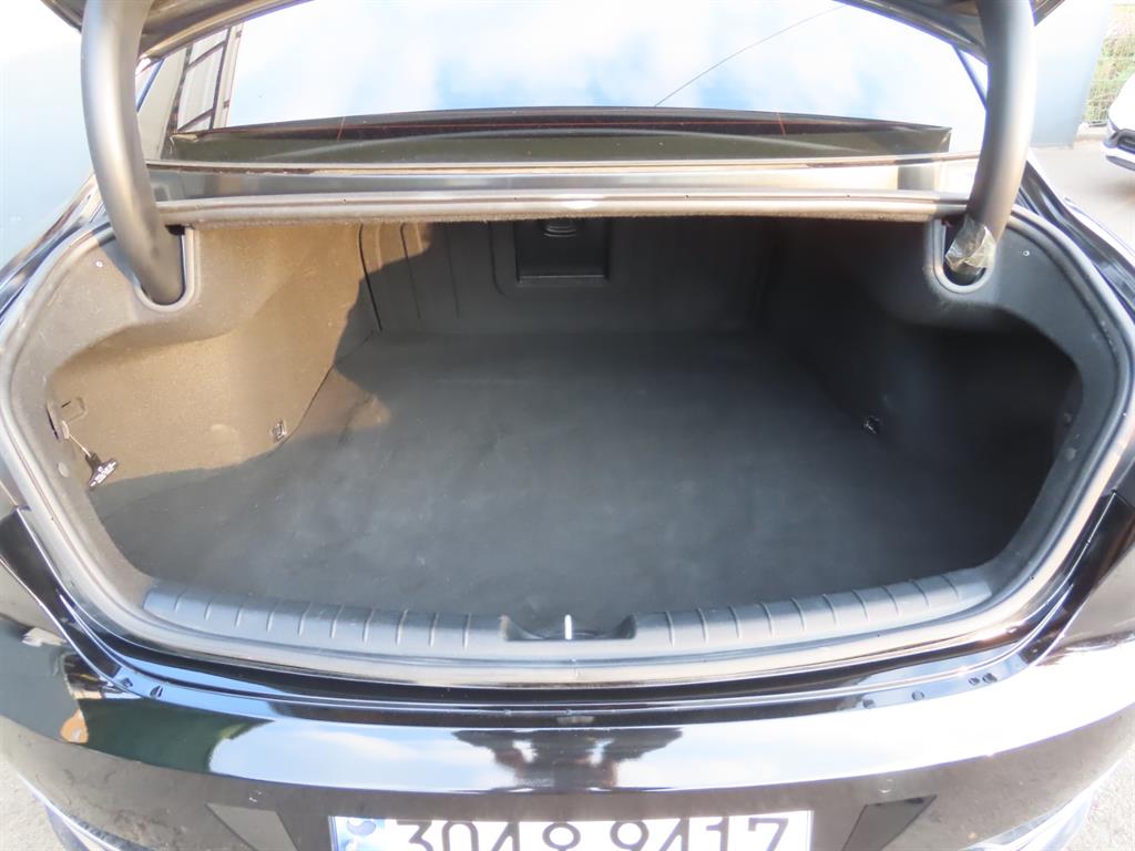 HYUNDAI Grandeur - Vista 9