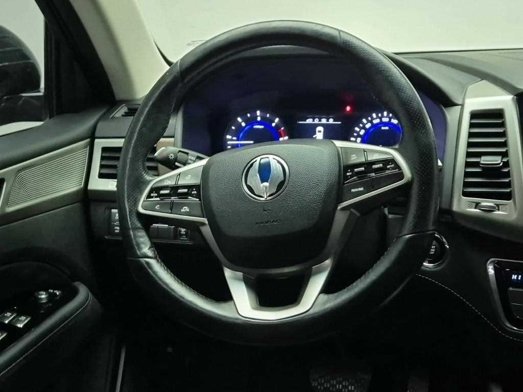 Ssangyong Rexton - Vista 9