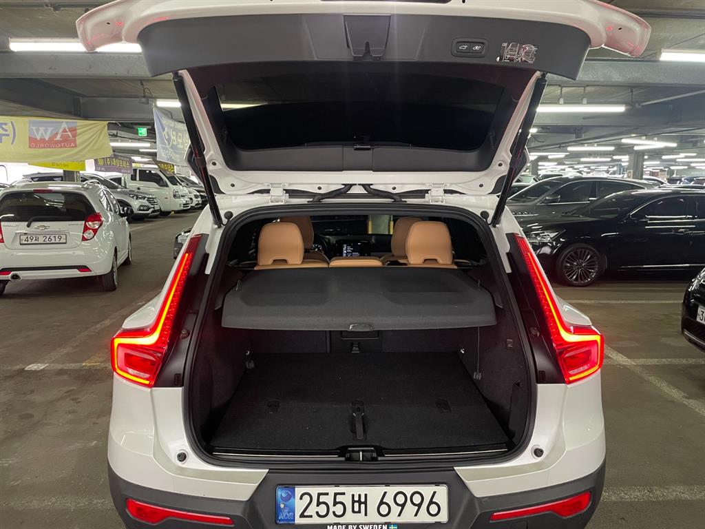 Volvo XC40 - Vista 5