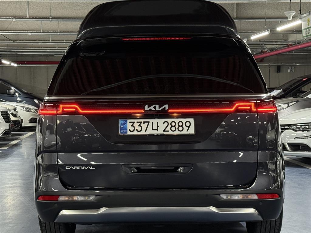 KIA Carnival - Vista 4