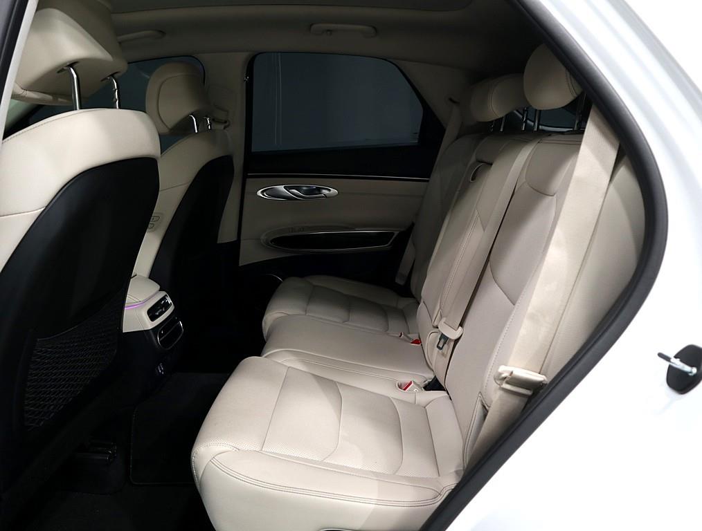 Genesis GV70 - Vista 10