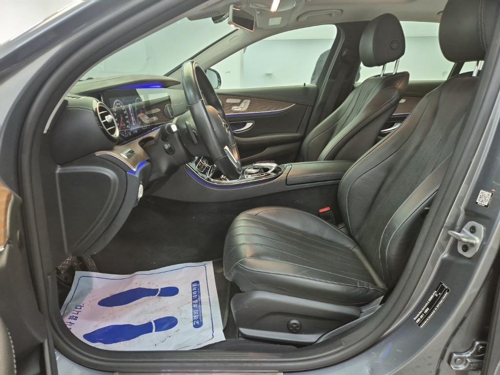 Mercedes Benz E class - Vista 11