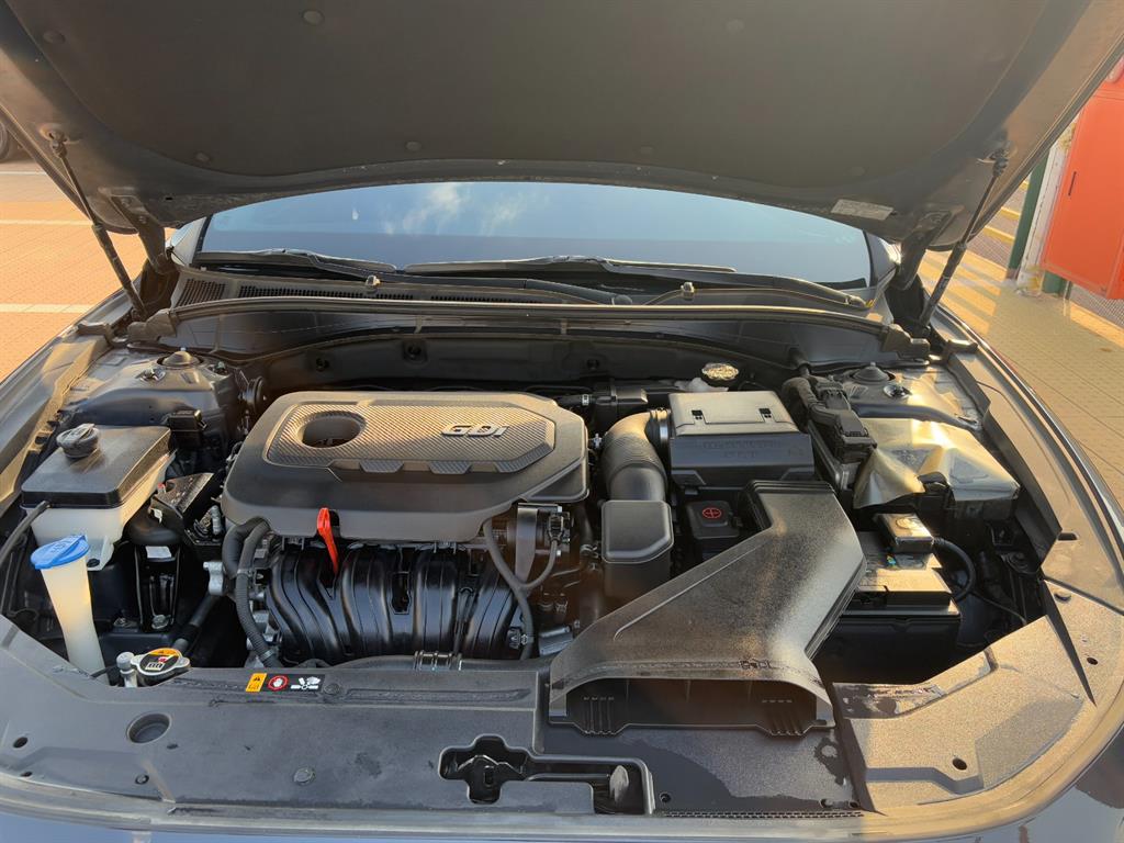 HYUNDAI Grandeur - Vista 7