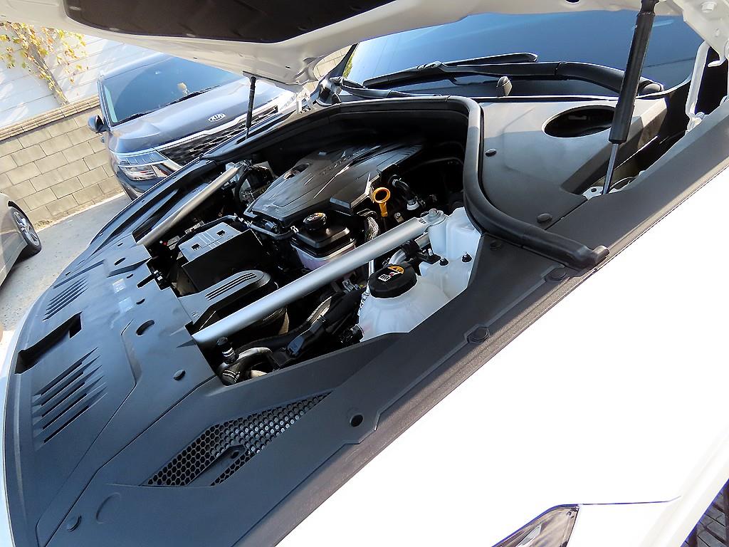 Genesis GV70 2025 Blanco - Importación desde Corea - HF Imports Iquique - Foto 19