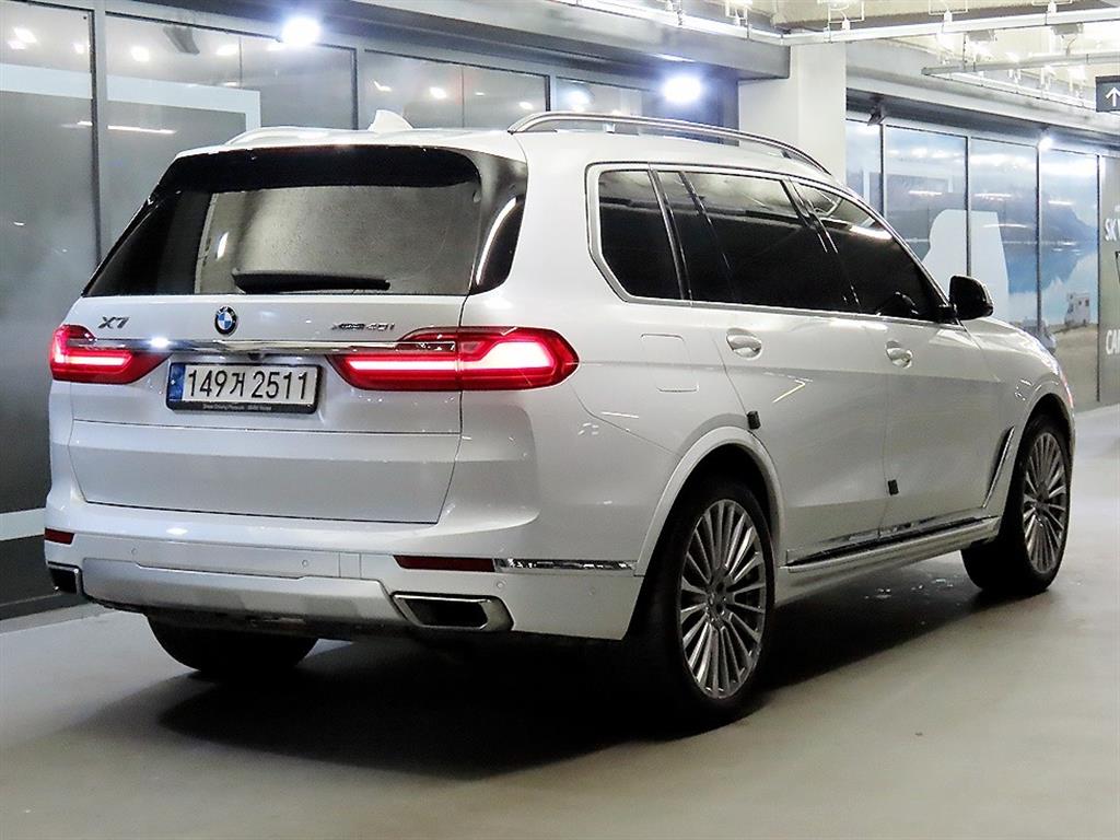 BMW X7 - Vista 4