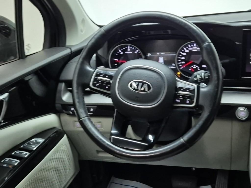 KIA Carnival - Vista 7