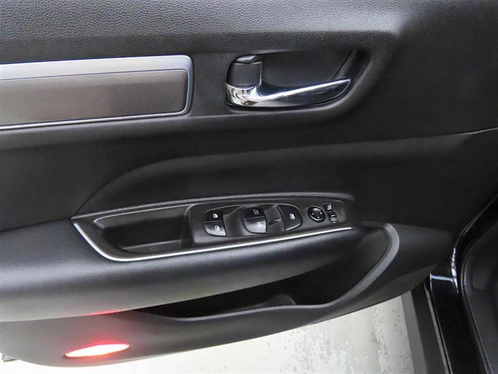 SAMSUNG QM6 2017 Negro - Importación desde Corea - HF Imports Iquique - Foto 13