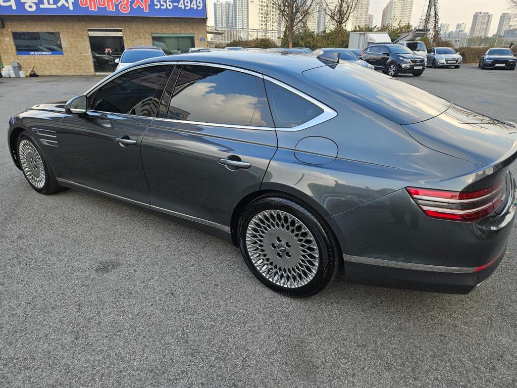 Genesis G80 - Vista 6