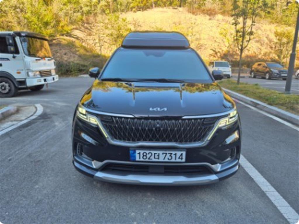 KIA Carnival 2021 Negro - Importación desde Corea - HF Imports Iquique - Foto 1