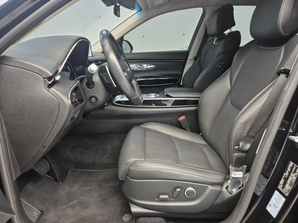 Genesis GV70 - Vista 11