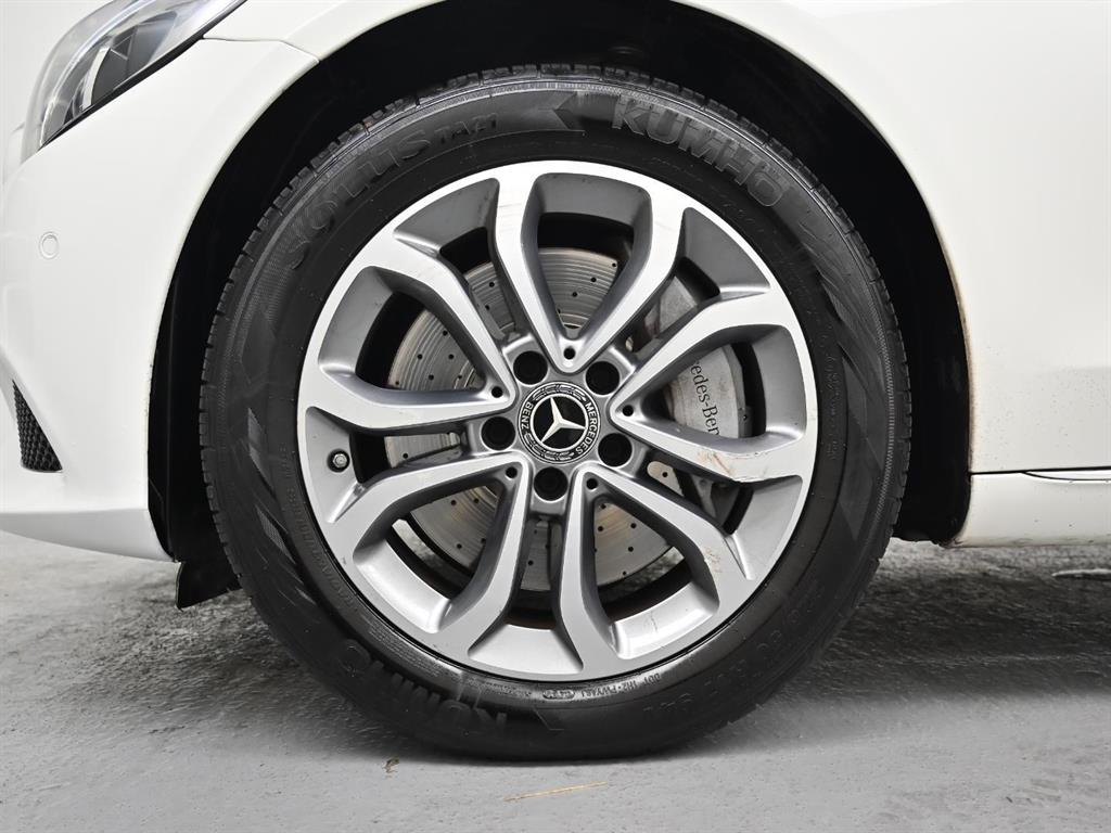 Mercedes Benz C Class 2018 Blanco - Importación desde Corea - HF Imports Iquique - Foto 19