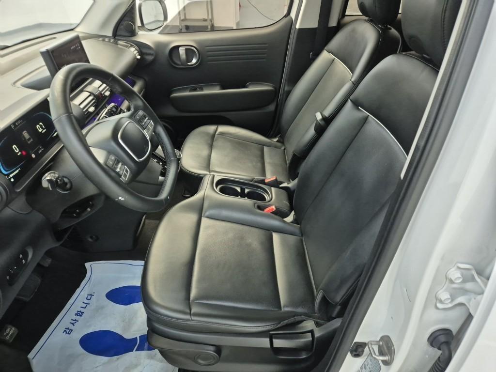 HYUNDAI Casper - Vista 11