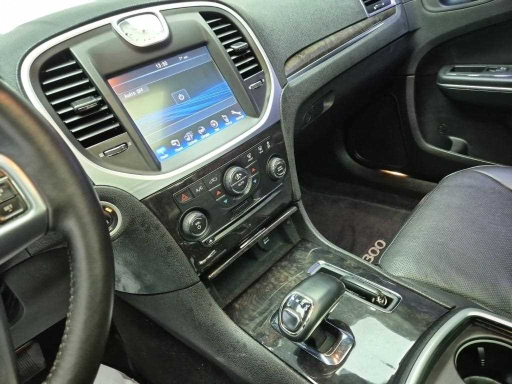 Chrysler 300C - Vista 10