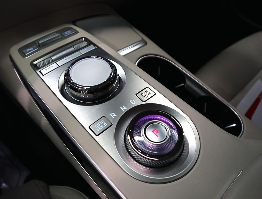 Genesis GV70 2024 Blanco - Importación desde Corea - HF Imports Iquique - Foto 15