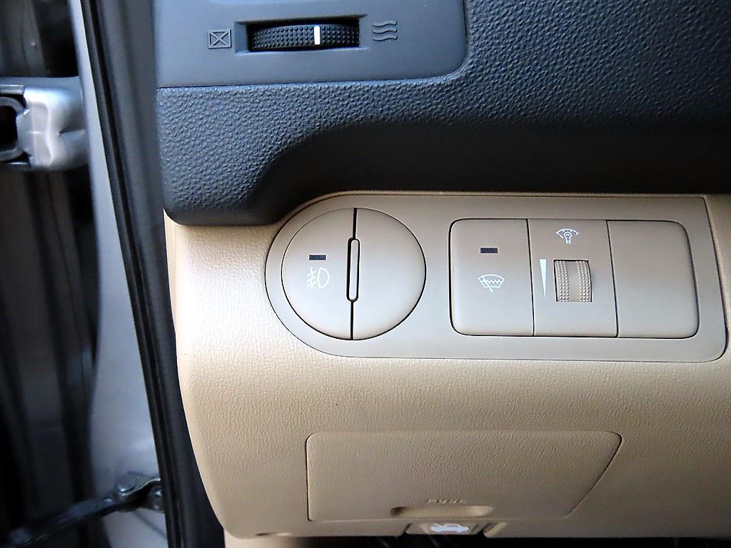 HYUNDAI Starex 2011 - Importación desde Corea - HF Imports Iquique - Foto 13