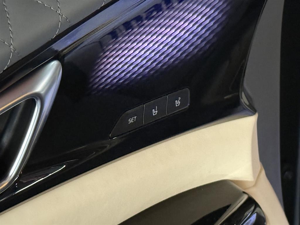 KIA Carnival - Vista 9