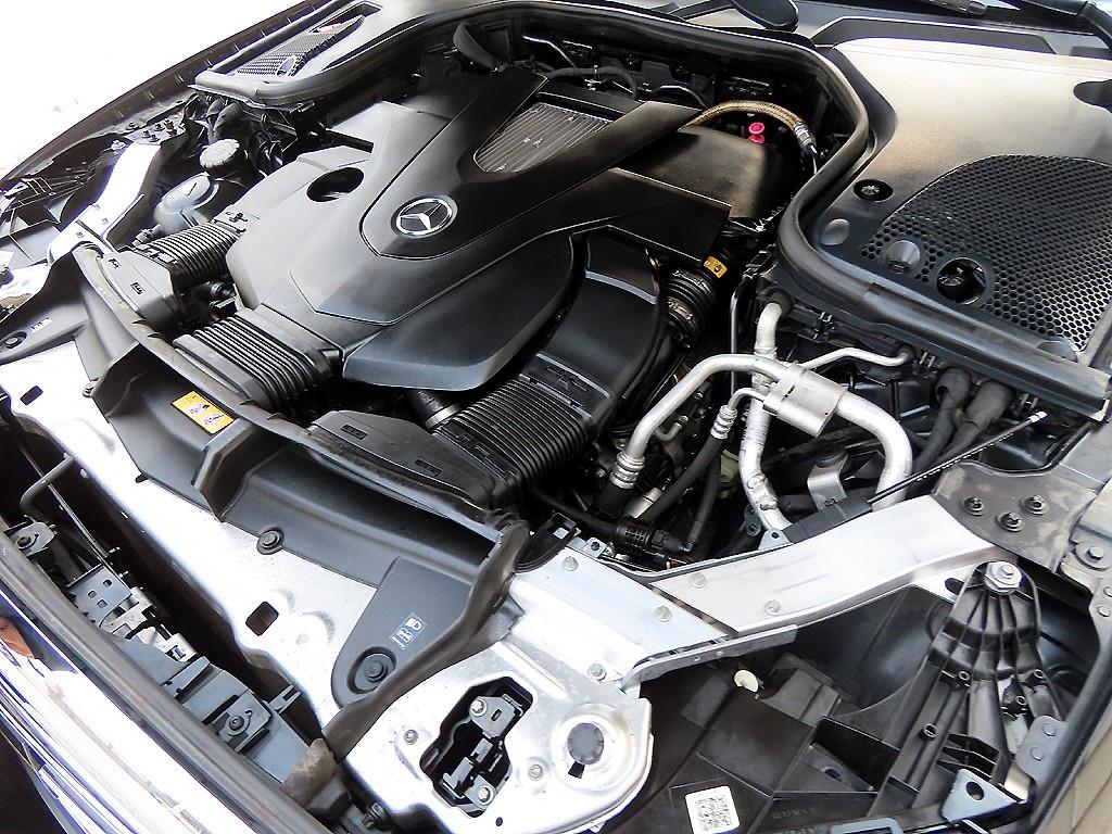 Mercedes Benz E class 2017 Negro - Importación desde Corea - HF Imports Iquique - Foto 19