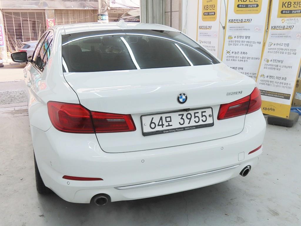 BMW 5 Series - Vista 4