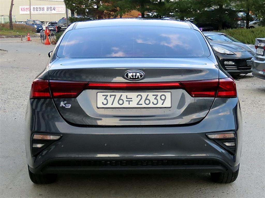 KIA K3 - Vista 4