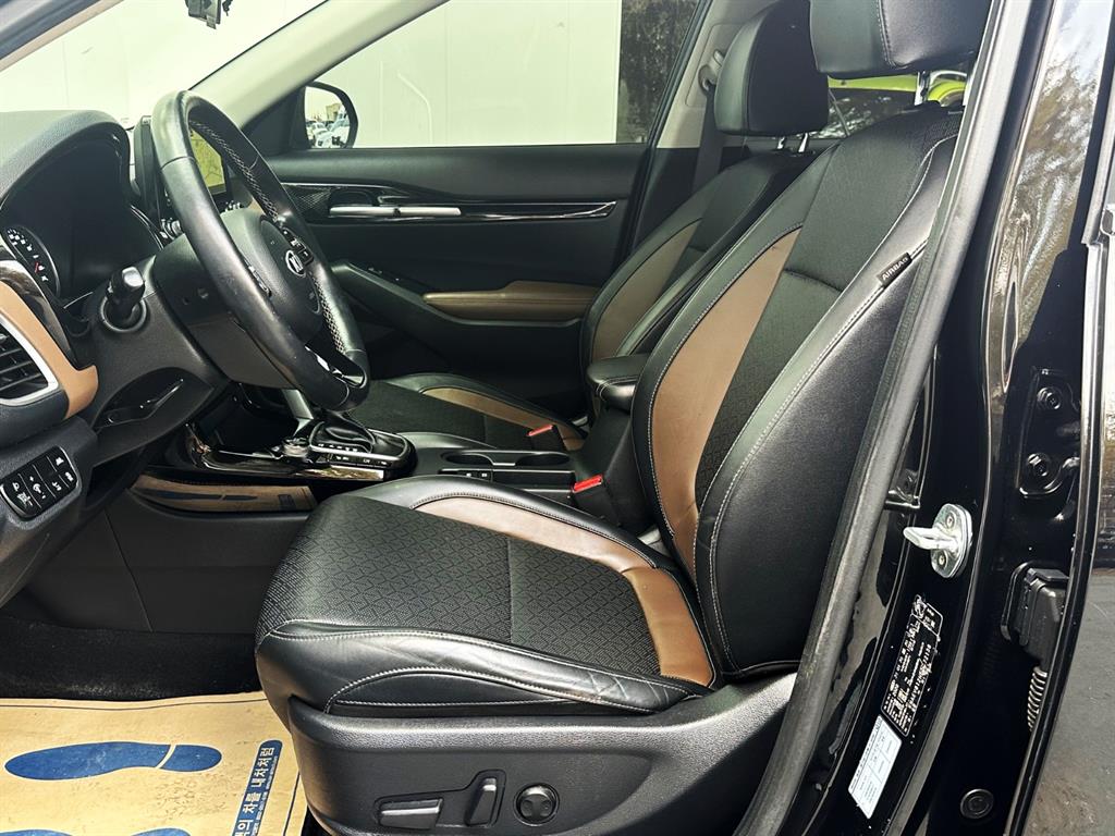 KIA Seltos 2020 Negro - Importación desde Corea - HF Imports Iquique - Foto 13