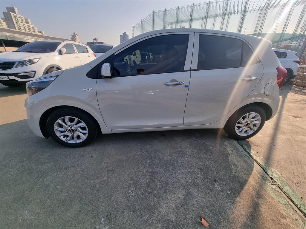 KIA Morning - Vista 4