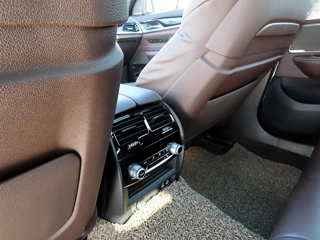 BMW Gran Turismo 2024 Blanco - Importación desde Corea - HF Imports Iquique - Foto 15