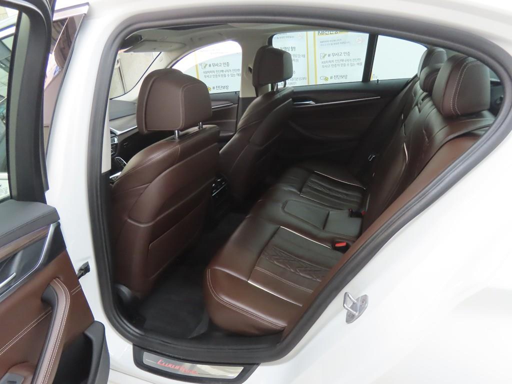 BMW 5 Series - Vista 6