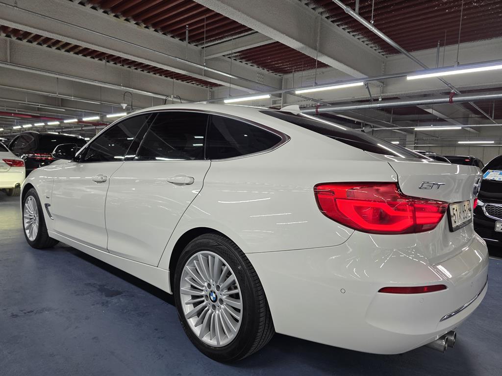 BMW Gran Turismo - Vista 6