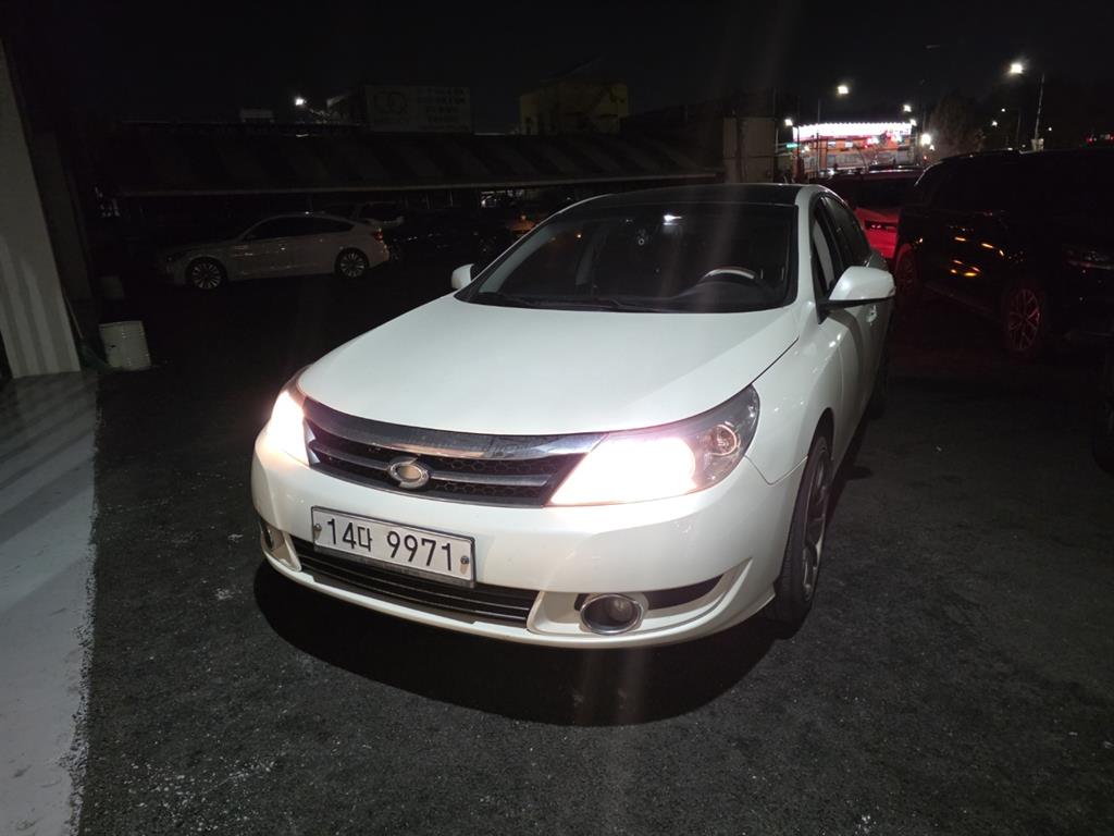 SAMSUNG SM5 2010 Blanco - Importación desde Corea - HF Imports Iquique - Foto 1