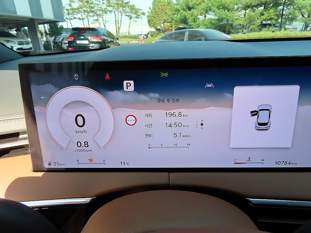 Genesis GV70 - Vista 9