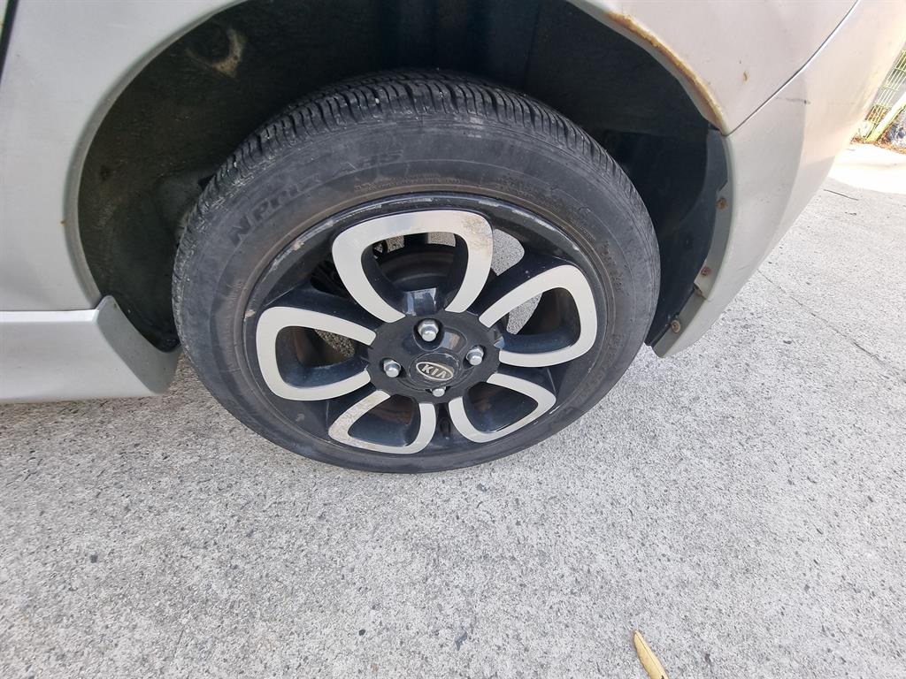 KIA Morning - Vista 9