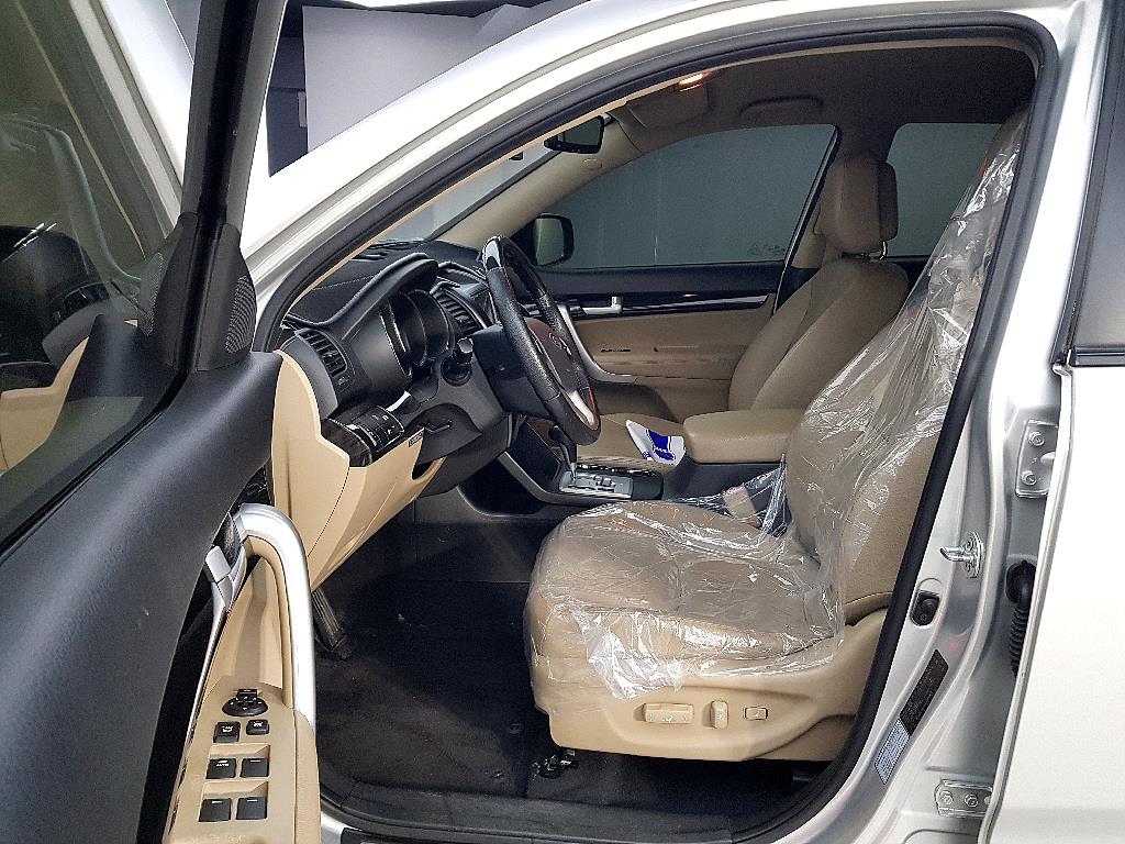 KIA Sorento - Vista 8