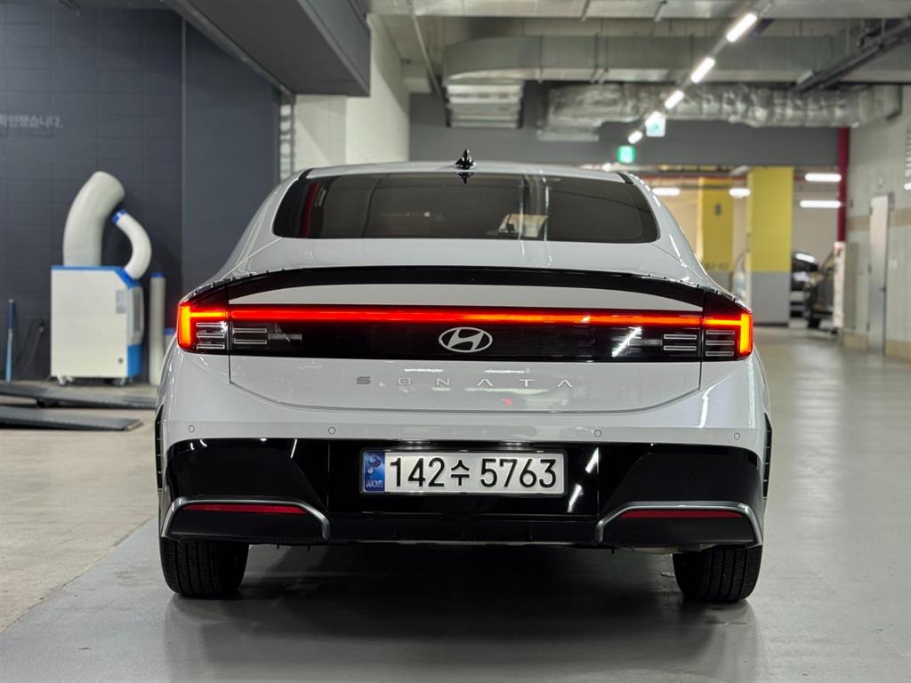 HYUNDAI Sonata - Vista 4