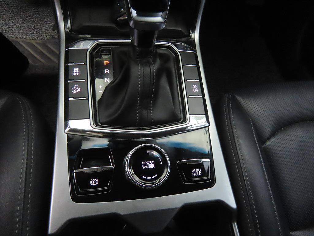 Ssangyong Korando - Vista 12