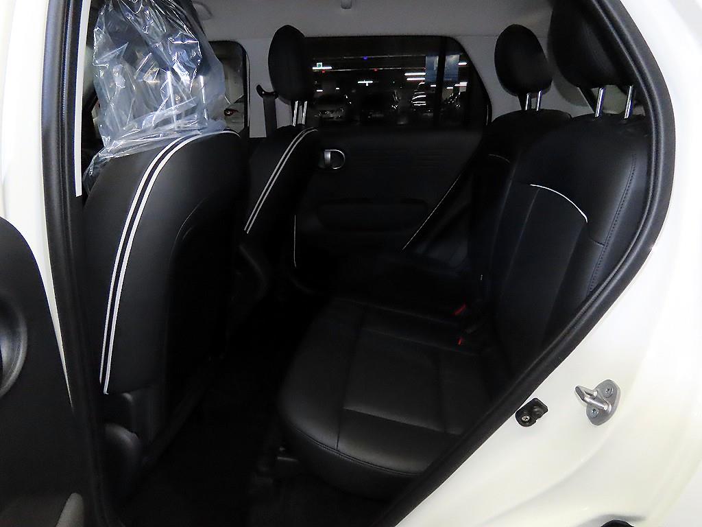 HYUNDAI Casper - Vista 7